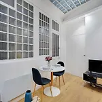 Apartment For 4 People In Bastille